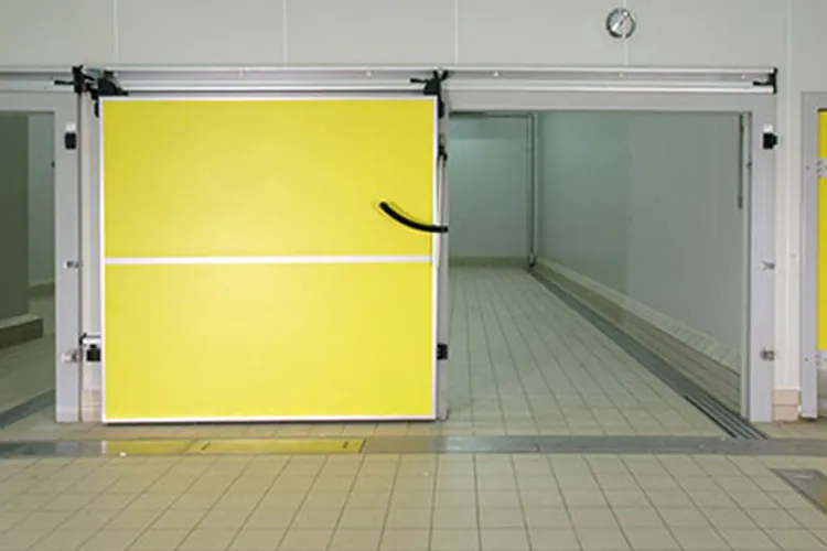 Soguk hava deposu kapisi — Bosan Endüstriyel Yapı